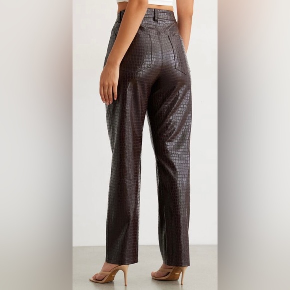 NWT Dynamite Brown Crocodile Faux Leather Pants - Picture 3 of 4